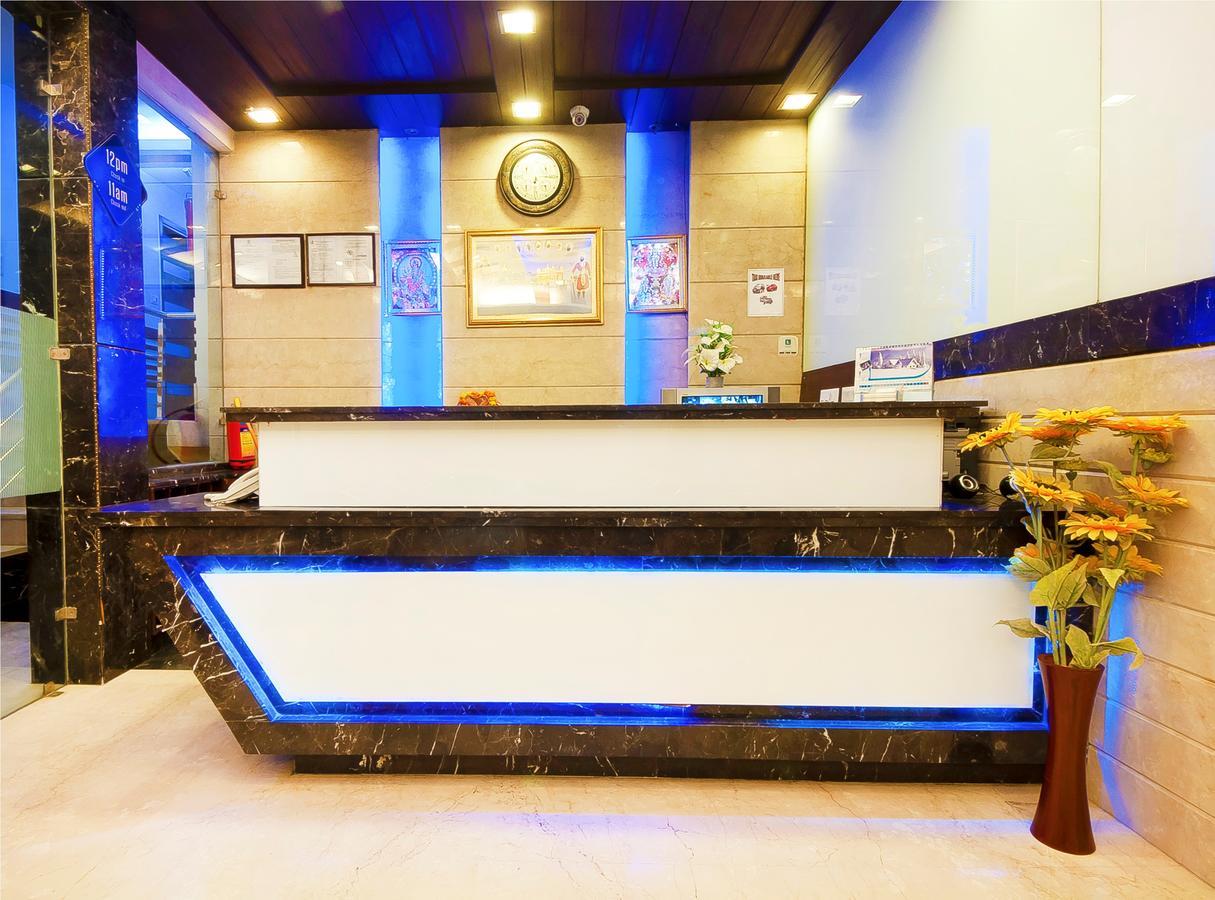 Hotel Amaltas International - Delhi-16 New Delhi Buitenkant foto