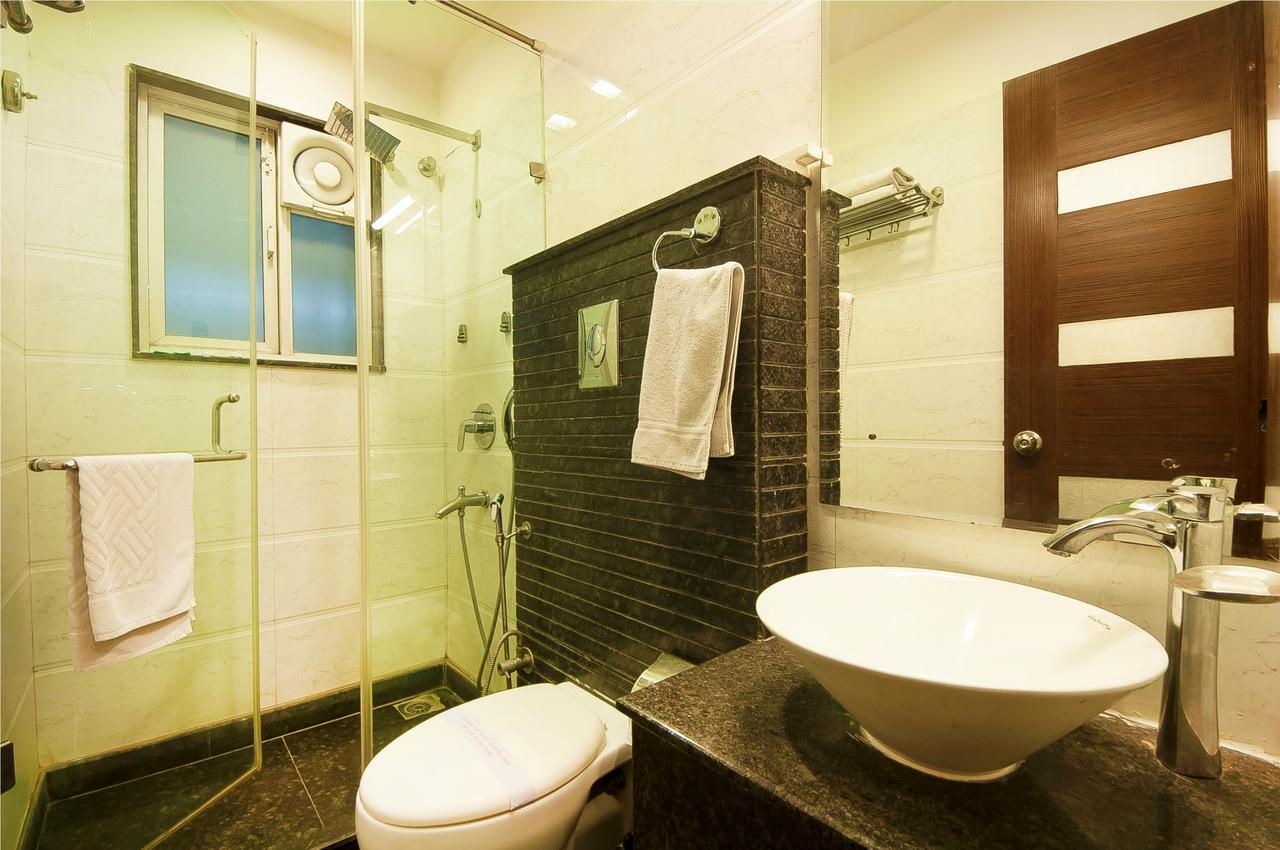 Hotel Amaltas International - Delhi-16 New Delhi Buitenkant foto