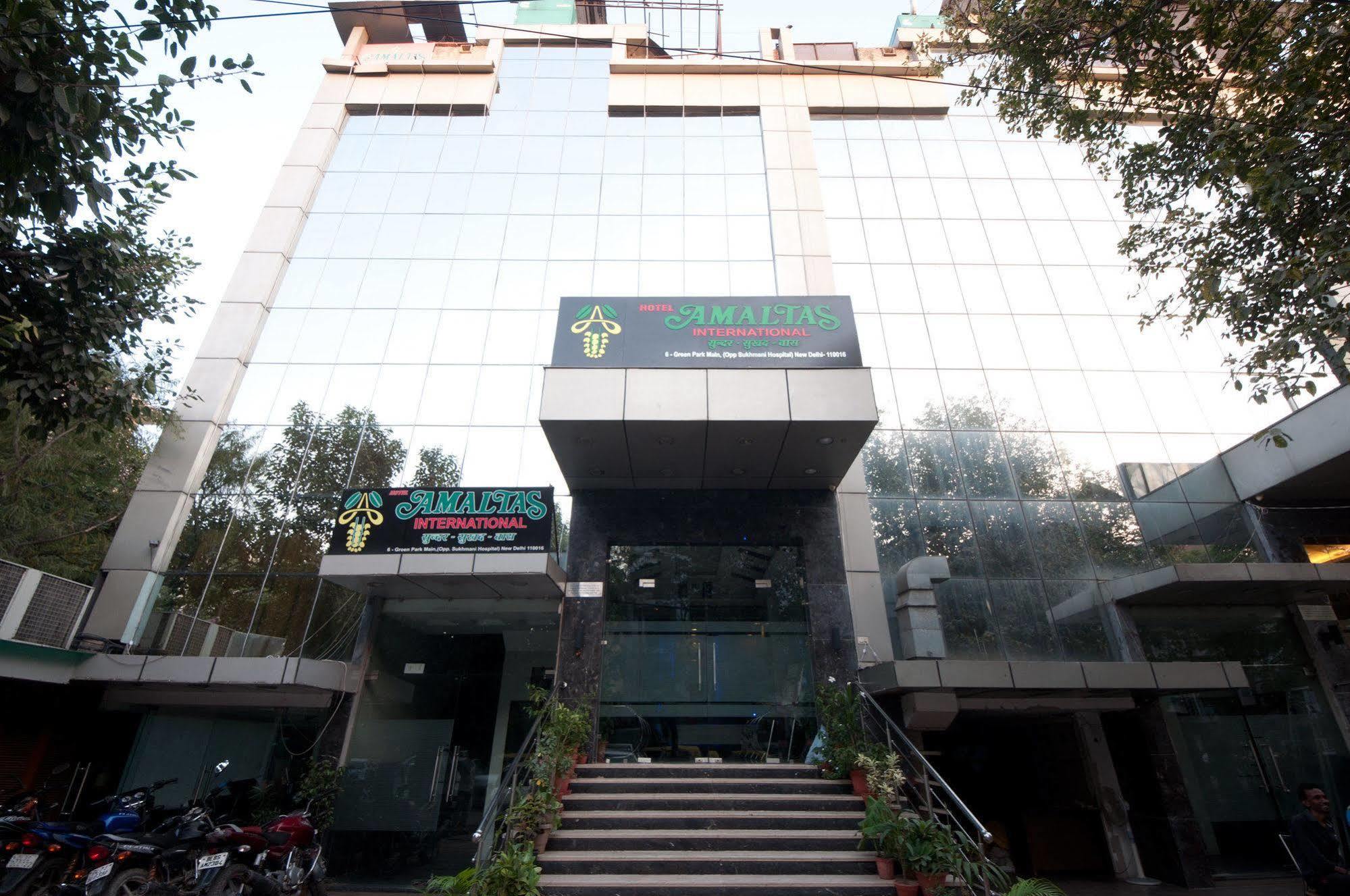 Hotel Amaltas International - Delhi-16 New Delhi Buitenkant foto